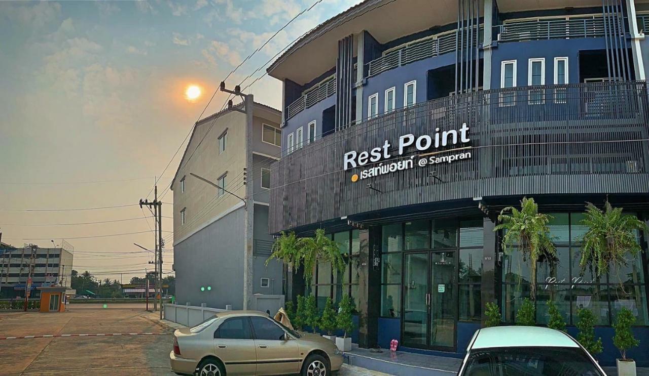 Rest Point Sampran Hostel Nakhon Pathom Εξωτερικό φωτογραφία